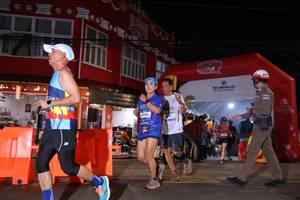 BIB: 3344
                            <button type="button" onclick="openModal(26223997)" class="btn btn-primary btn-sm float-right btn-popup" data-toggle="modal" data-target=".modal-high-quality">
                        <i class="fas fa-shopping-cart"></i> Add to Cart
                    </button>
                                            <button type="button" onclick="isThisMe(26223997, true)" class="btn btn-success btn-sm float-right btn-popup btn-isme hidden" data-toggle="tooltip" data-placement="bottom" title="นี่คือรูปของคุณใช่ไหม คลิกที่นี่เพื่อเอาเข้าอัลบั้ม">
                        <i class="fas fa-plus"></i> Add to album
                    </button>
                    <button type="button" onclick="isThisMe(26223997, false)" class="btn btn-warning btn-sm float-right btn-popup btn-isnotme hidden">
                        <i class="fas fa-ban"></i> Remove from album
                    </button>